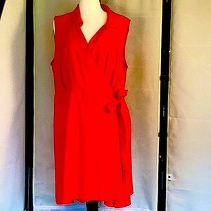 VINCE CAMUTO V-NECK RED WRAP  DRESS. 3X
.